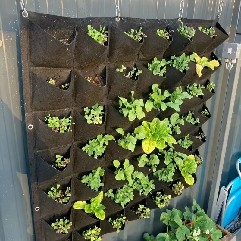 Agriculture Vertical Farming - Grüner vertikaler hängender Gartenpflanzer mit mehreren